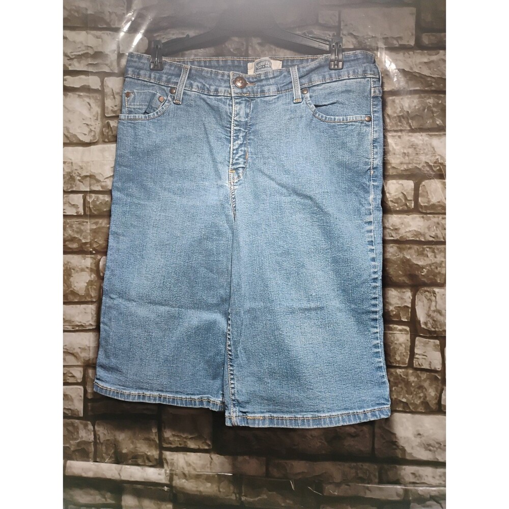 Signature Levi Strauss Women  Misses Size 12 Bermuda Jean Shorts Faded Stained